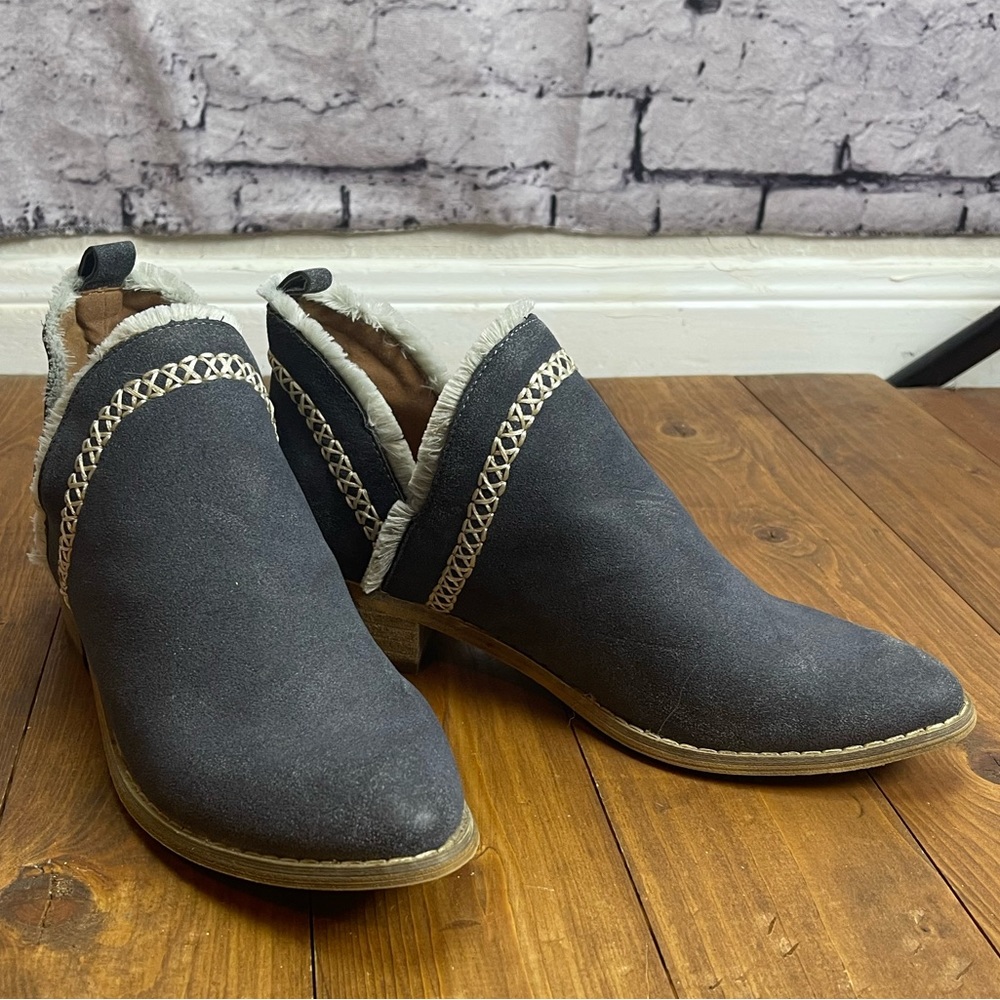 MIIM Womens 6.5 slate grey vegan suede booties